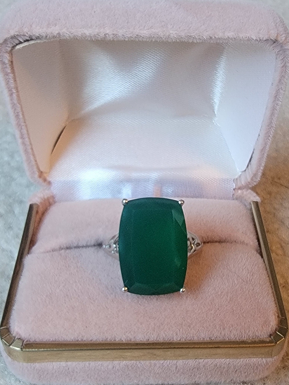 Emerald Green Cushion Cocktail Ring in Silver Tone